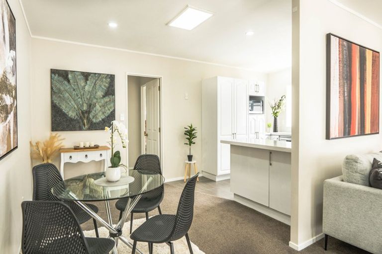 Photo of property in 2/45 Great South Road, Papakura, 2110