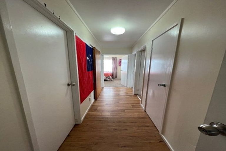 Photo of property in 23 Beaufort Place, Papatoetoe, Auckland, 2025