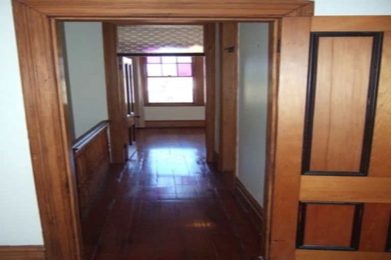 Photo of property in 80 Rolleston Street, Mount Cook, Wellington, 6021