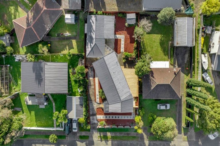 Photo of property in 4 Burlington Place, Manurewa, Auckland, 2102