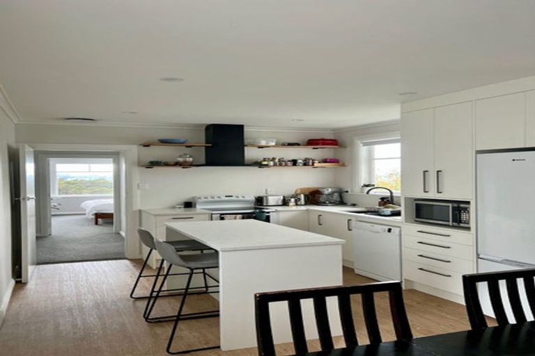 Photo of property in 12 Mertoun Terrace, Highbury, Wellington, 6012