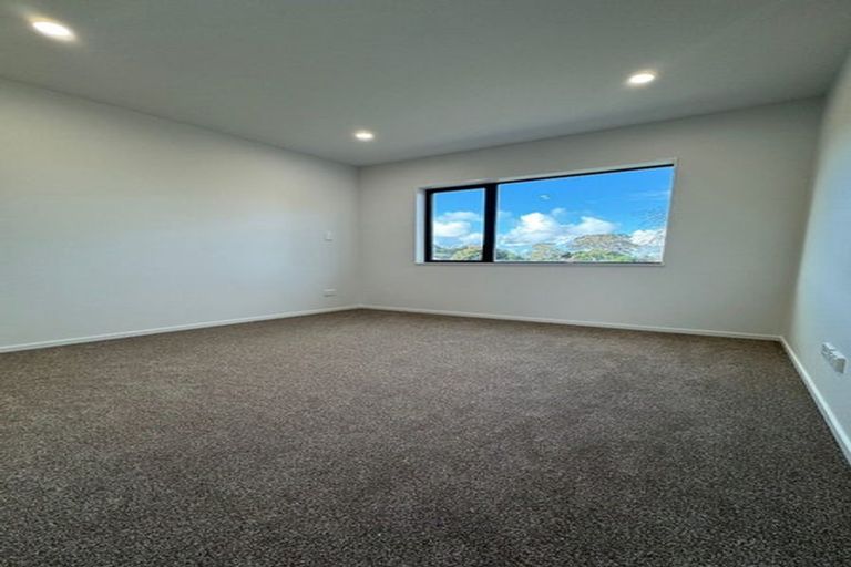 Photo of property in 73d Arimu Road, Papakura, 2110