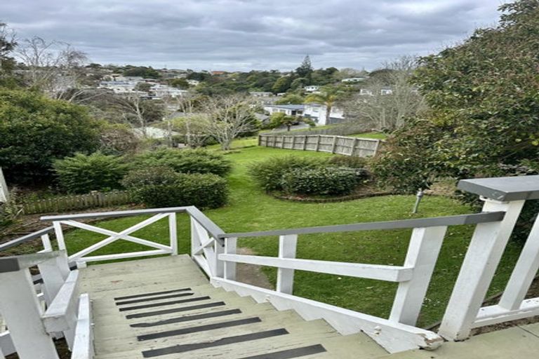 Photo of property in 101 Stanley Road, Glenfield, Auckland, 0629