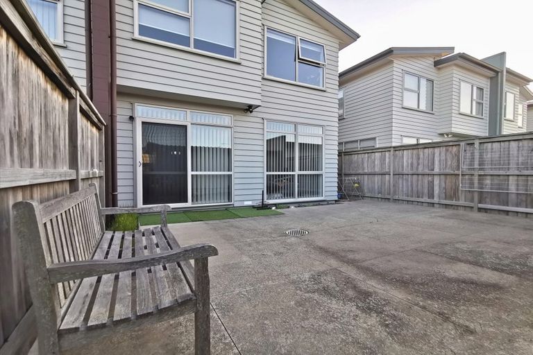 Photo of property in 106 Flat Bush School Road, Flat Bush, Auckland, 2019