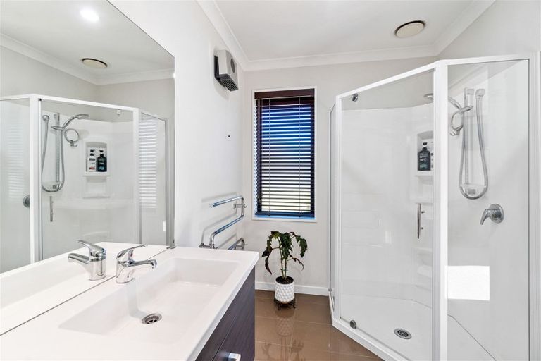 Photo of property in 5 Christie Place, Rolleston, 7614