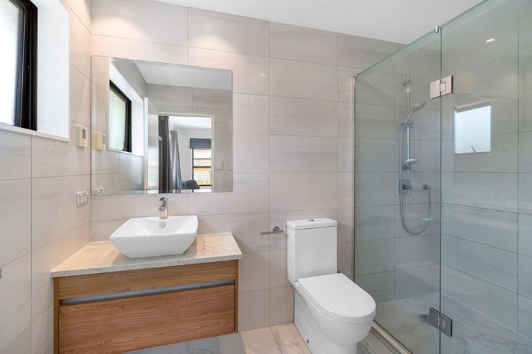 Photo of property in 24 Flavell Drive, Orewa, 0931