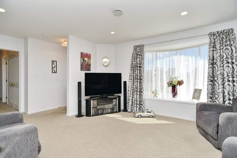 Photo of property in 12a Enverton Drive, Rangiora, 7400