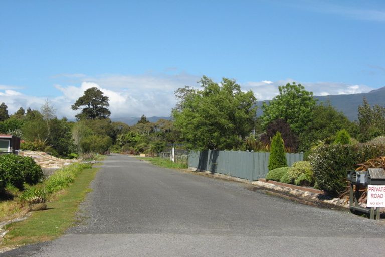 Photo of property in 37 Kew Road, Westport, 7825