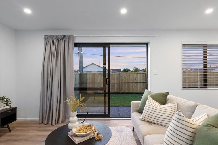 Photo of property in 464a Bower Avenue, Parklands, Christchurch, 8083