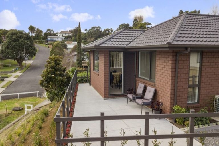 Photo of property in 48 Magnolia Drive, Westown, New Plymouth, 4310