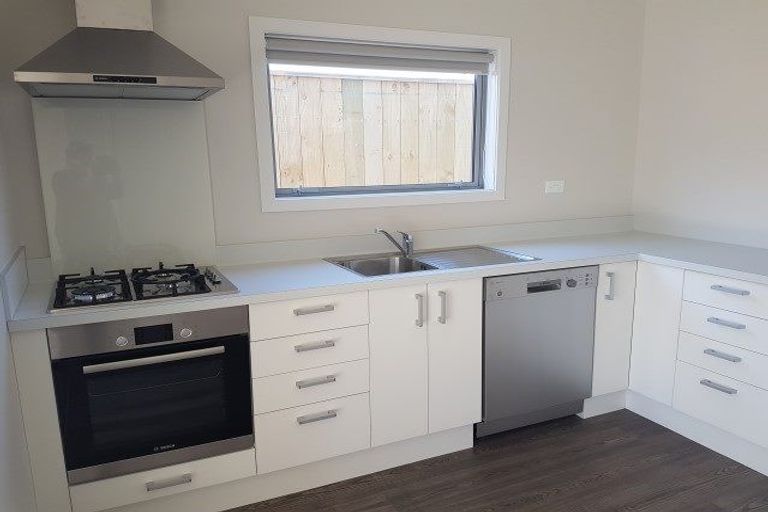 Photo of property in 32u1 Dr Taylor Terrace, Johnsonville, Wellington, 6037