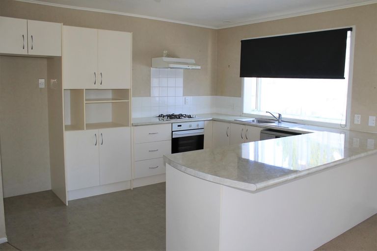 Photo of property in 27 Kara Street, Outer Kaiti, Gisborne, 4010