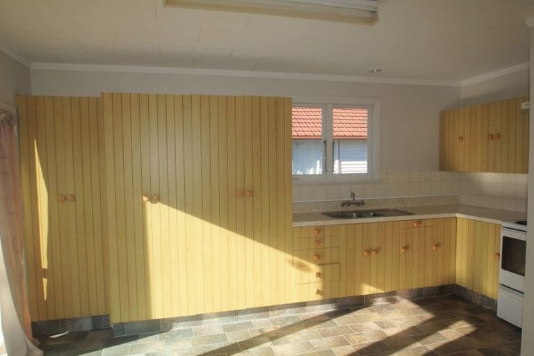 Photo of property in 51 Dunedin Street, Redwood, Christchurch, 8051
