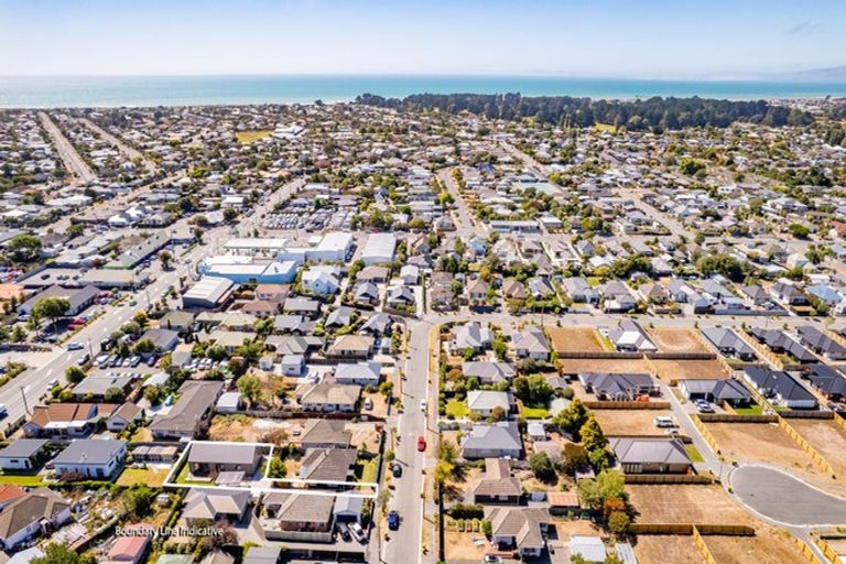 Photo of property in 98a Willryan Avenue, New Brighton, Christchurch, 8083