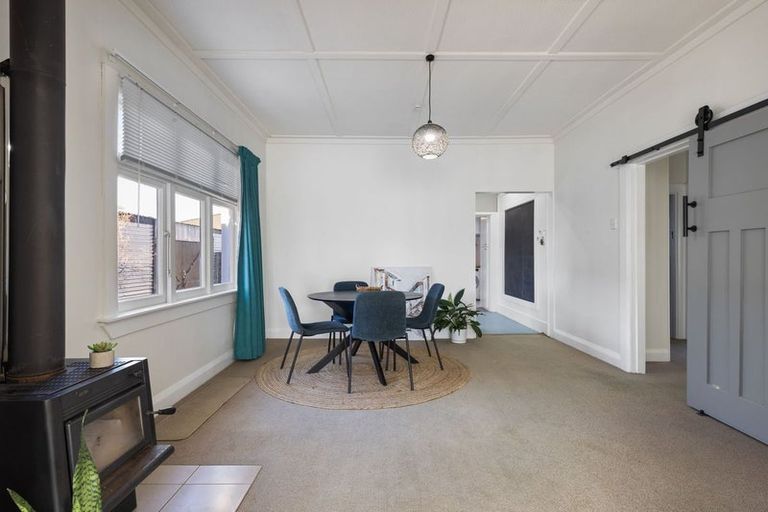 Photo of property in 467 Featherston Street, Palmerston North, 4414