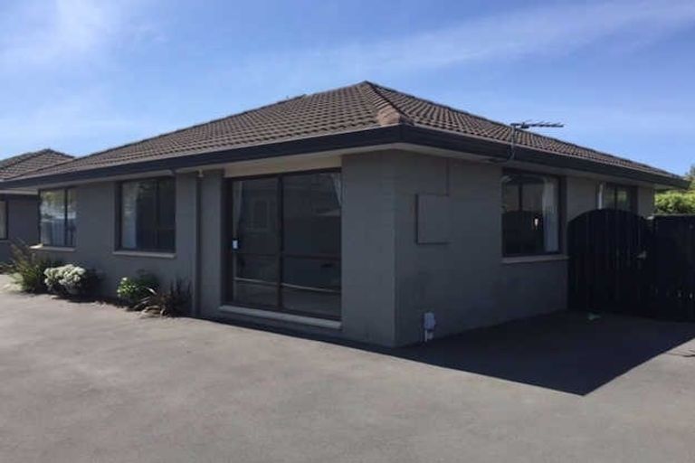 Photo of property in 2/281 Main South Road, Hornby, Christchurch, 8042