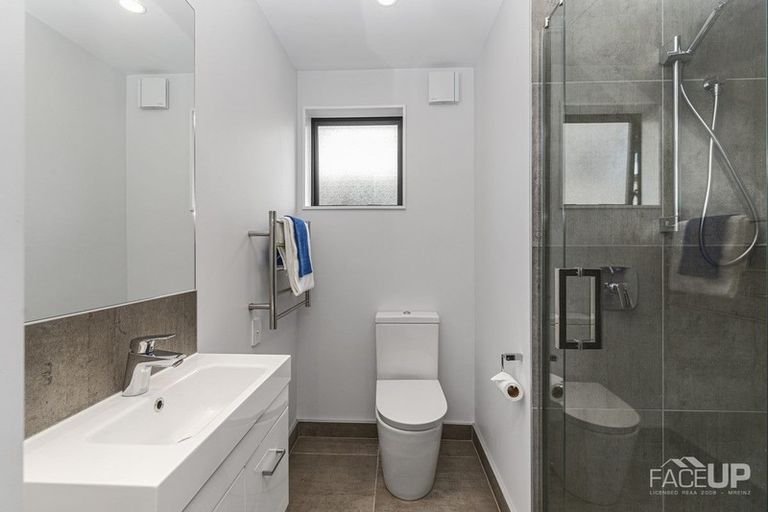 Photo of property in 14 Memorial Park Lane, Hobsonville, Auckland, 0618