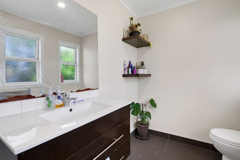 Photo of property in 22a Pukatea Street, Inglewood, 4330