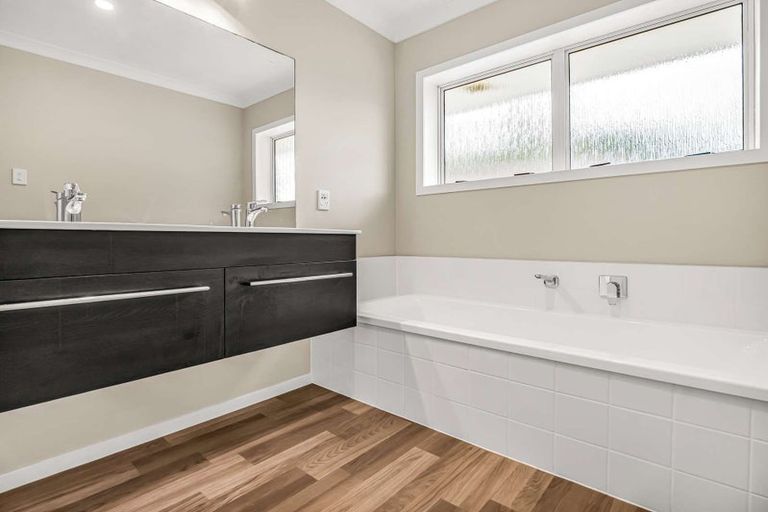 Photo of property in 32 Mcmeekan Avenue, Chartwell, Hamilton, 3210