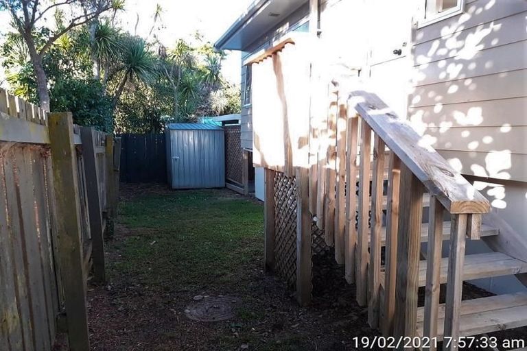 Photo of property in 2/22 Neptune Avenue, Beach Haven, Auckland, 0626