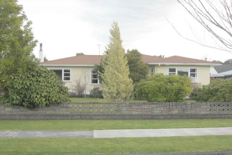 Photo of property in 26 Jellicoe Street, Greytown, 5712