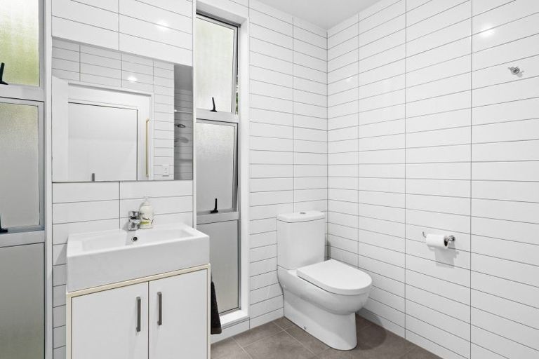 Photo of property in 29 Mill Road, Clive, 4102