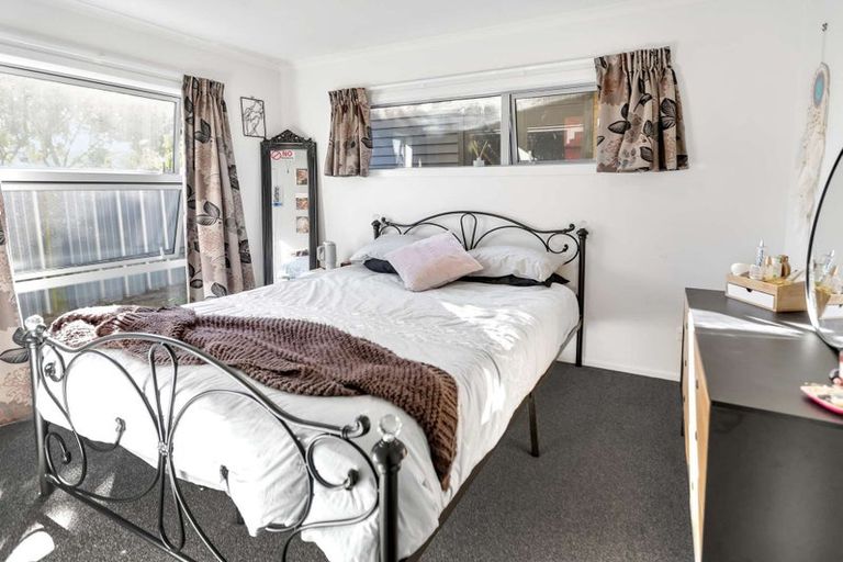 Photo of property in 10 Bay Grove, Pukehangi, Rotorua, 3015