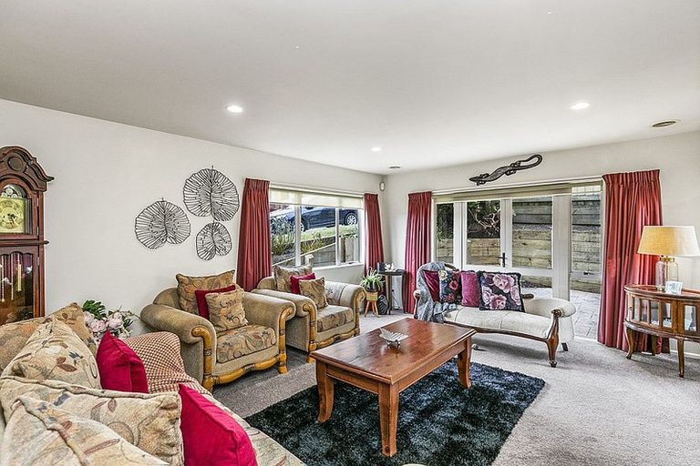 Photo of property in 24 Waverton Terrace, Churton Park, Wellington, 6037