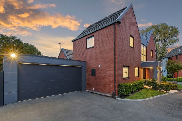 Photo of property in 5 Haineswood Lane, Sockburn, Christchurch, 8042
