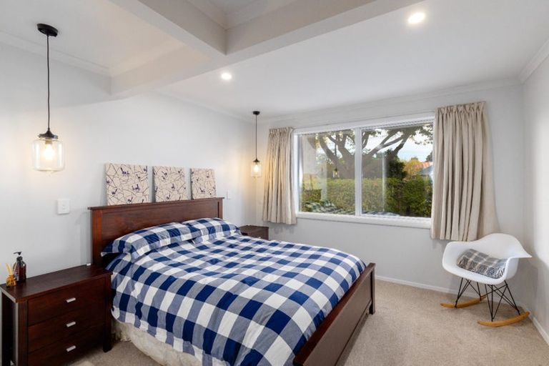 Photo of property in 184 Aorangi Road, Bryndwr, Christchurch, 8053