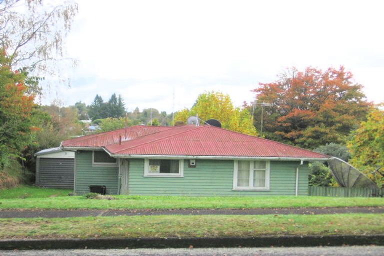 Photo of property in 2 Dee Street, Tokoroa, 3420