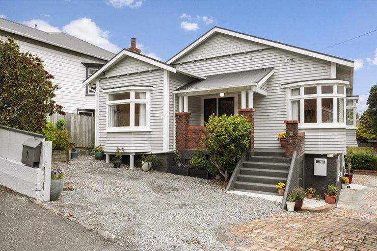 Photo of property in 1 Dover Street, Island Bay, Wellington, 6023