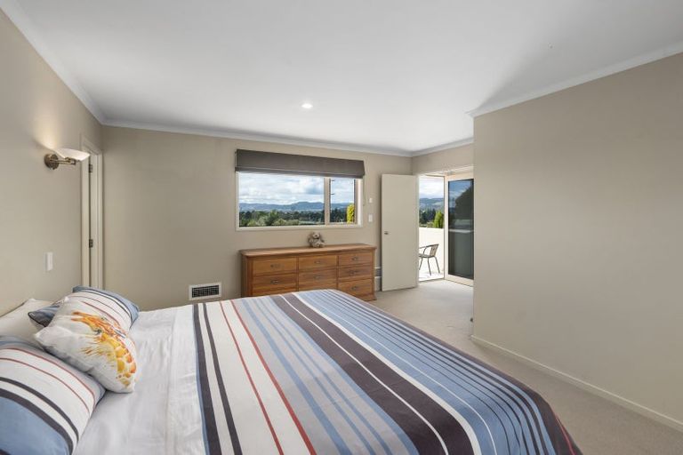 Photo of property in 3 Linden Place, Matipo Heights, Rotorua, 3015