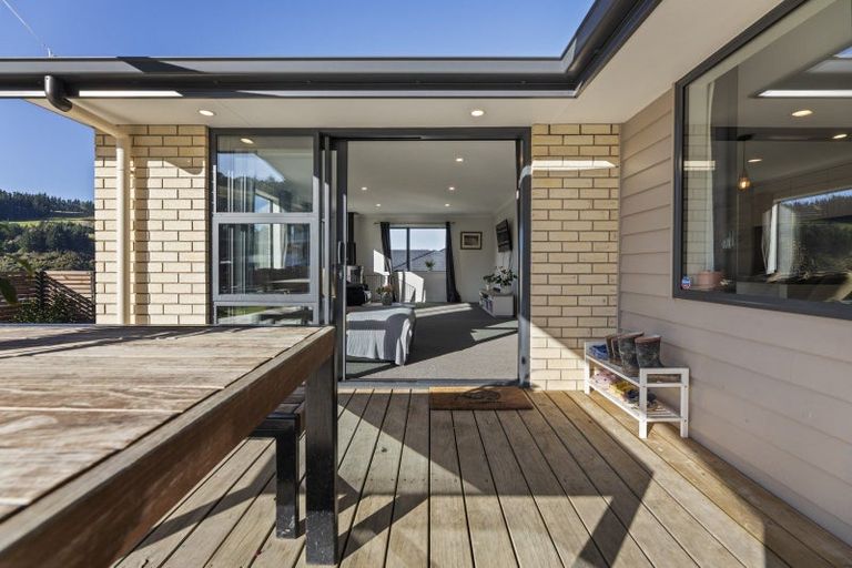 Photo of property in 18 Goddard Way, Sawyers Bay, Port Chalmers, 9023