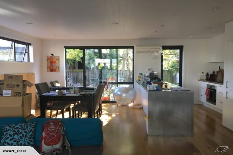 Photo of property in 35 Bishop Street, St Albans, Christchurch, 8014
