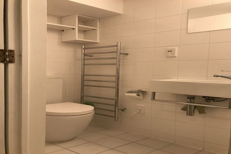 Photo of property in Hopper Street Apartments, 20u5 Hopper Street, Mount Cook, Wellington, 6011