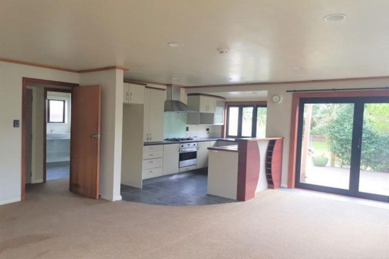 Photo of property in 28 Bulteel Street, New Plymouth, 4310