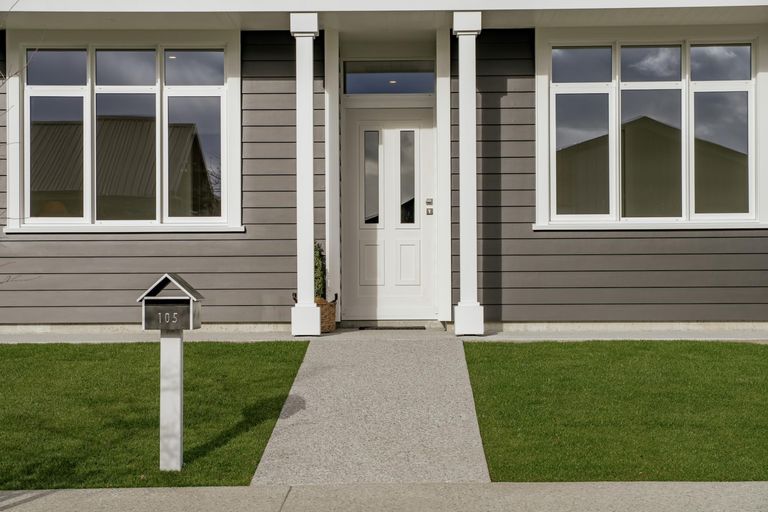 Photo of property in 105 Burdon Loop, Lake Hawea, 9382