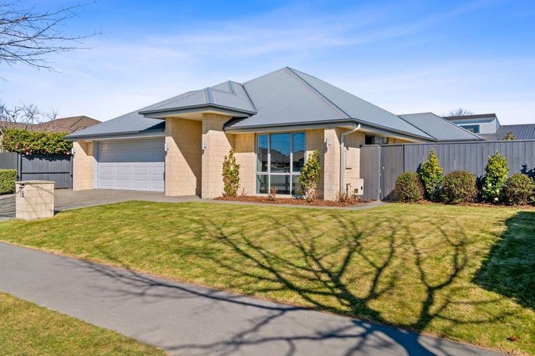 Photo of property in 18 Elmwood Drive, Prebbleton, 7604