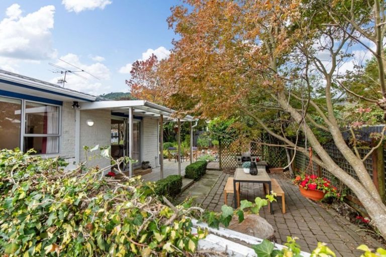 Photo of property in 25b Pehi Kupa Street, Waikanae, 5036