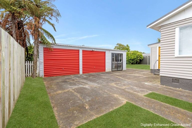 Photo of property in 14 Ferguson Street, Levin, 5510
