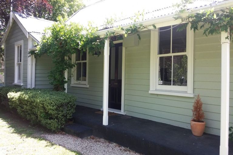Photo of property in 26 Kempton Street, Greytown, 5712