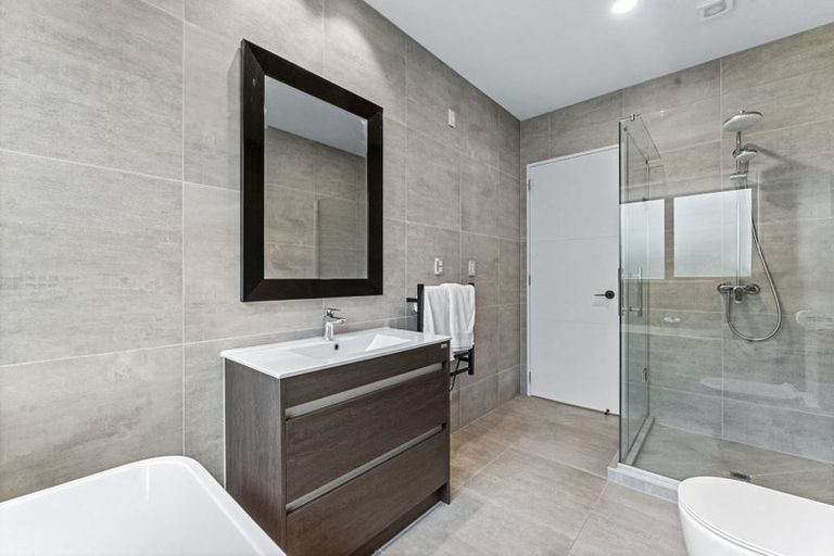 Photo of property in 63 Symes Drive, Red Beach, 0932