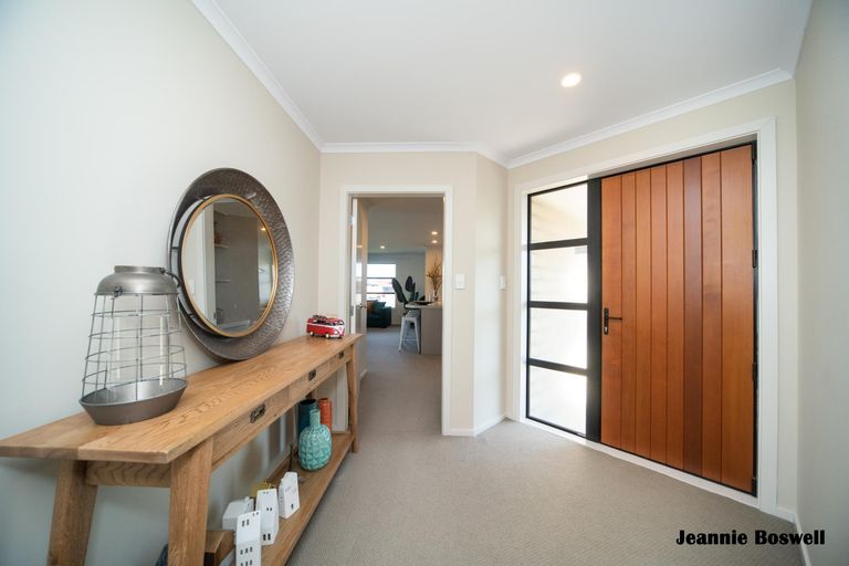 Photo of property in 12 Morocco Terrace, Kelvin Grove, Palmerston North, 4414