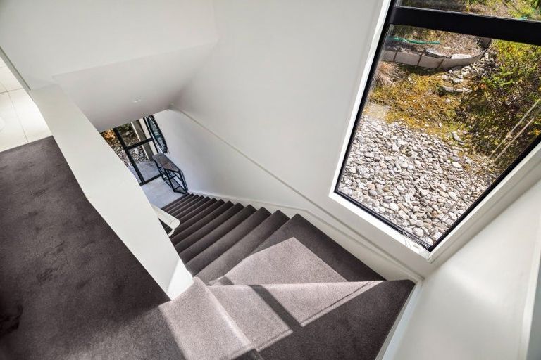 Photo of property in Elkridge Apartments, 12/64 Marina Drive, Frankton, Queenstown, 9300