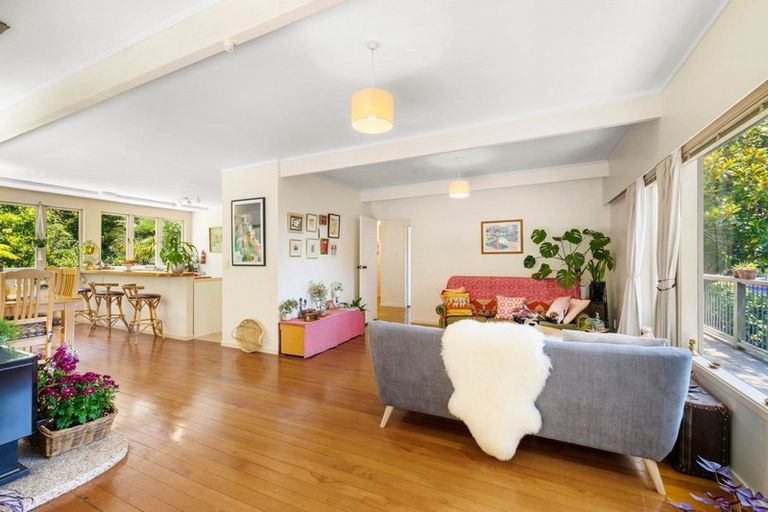 Photo of property in 4 Tranquil Glade, Hillcrest, Auckland, 0627