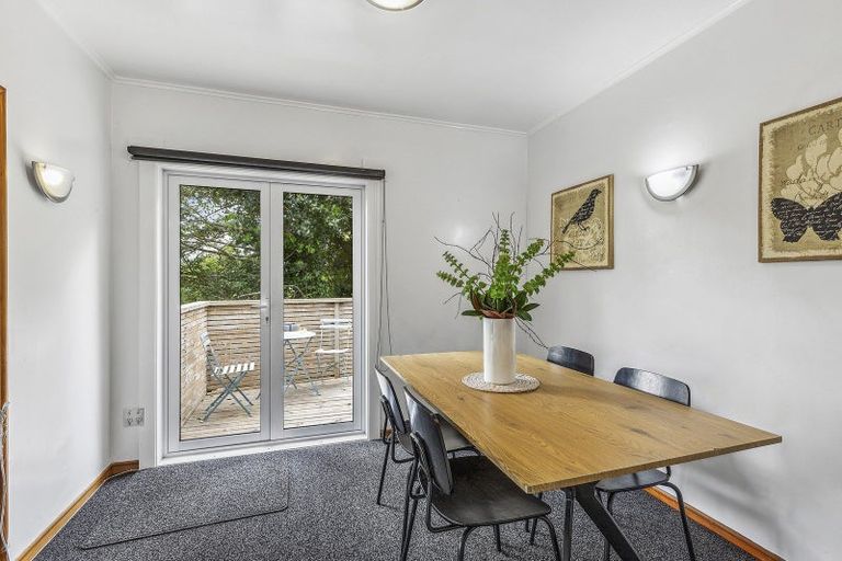 Photo of property in 18 Blackbridge Road, Wadestown, Wellington, 6012