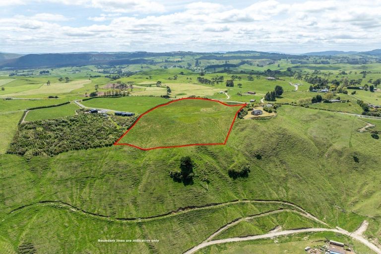 Photo of property in 53 Whakaroa Road, Kinloch, Taupo, 3385