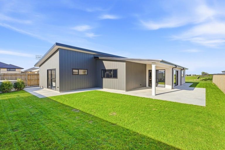 Photo of property in 3 Teitei Avenue, Feilding, 4702