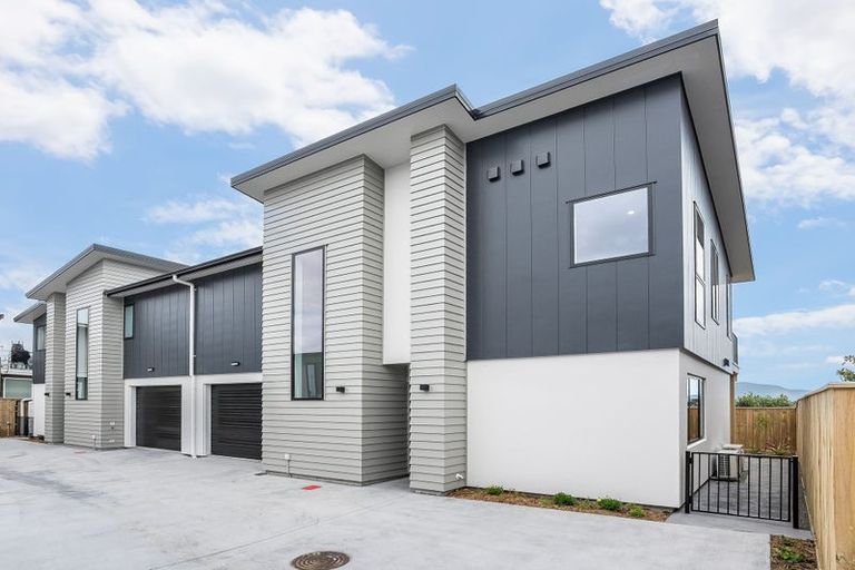 Photo of property in 8a Martin Road, Paraparaumu Beach, Paraparaumu, 5032